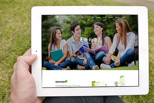 ���ھ�γ����